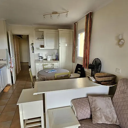 T2 Avec Piscine, Vue Mer, Parking, A 200m De La - Fr-1-768-70 Apartman